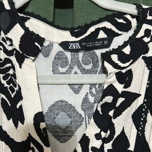 Zara Black and White Long Sleeve Dress